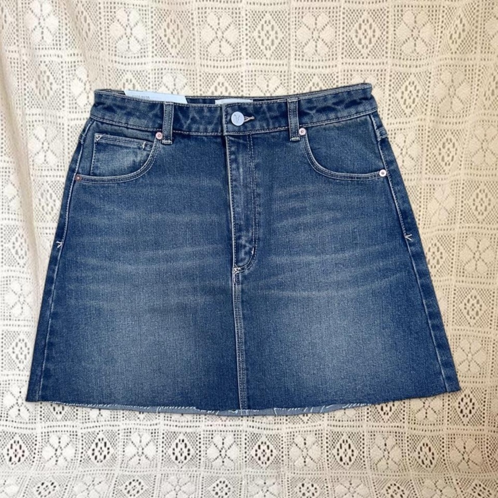 A line skirt